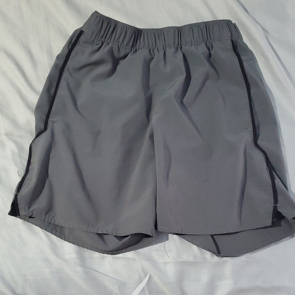 Boy's Columbia Charcoal Gray Active Shorts